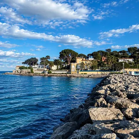 Cap Et Soleil Peaceful Garden, 2 Terraces, Pool, Garage, 5 Min Walk To Semesterbostad Antibes