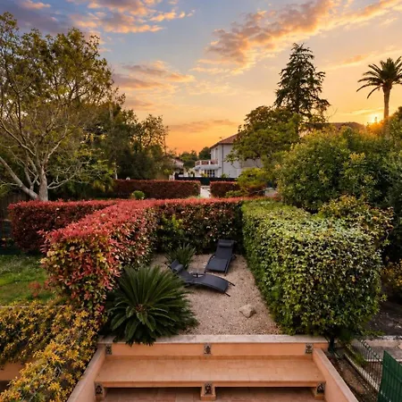 Cap Et Soleil Peaceful Garden, 2 Terraces, Pool, Garage, 5 Min Walk To Semesterbostad Antibes