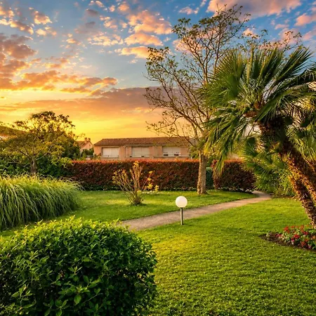 Cap Et Soleil Peaceful Garden, 2 Terraces, Pool, Garage, 5 Min Walk To Semesterbostad *