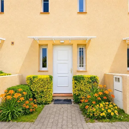 Cap Et Soleil Peaceful Garden, 2 Terraces, Pool, Garage, 5 Min Walk To Semesterbostad *